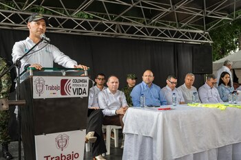 Las fuerzas armadas y policiales