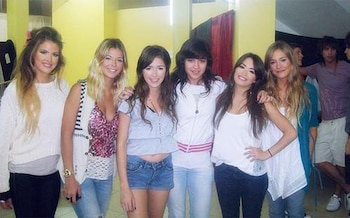Cande, Lali y Mery con Rochi Igarzábal y la China Suárez, Casi Ángeles