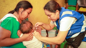 Salud fortalece el esquema de vacunación salvadoreño para prevenir la hepatitis y el virus respiratorio