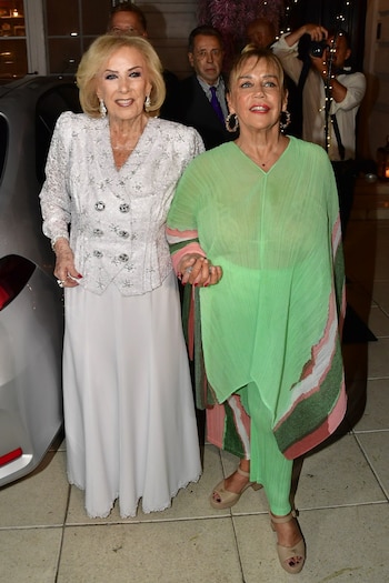 Mirtha Legrand, brilhando sobre ele