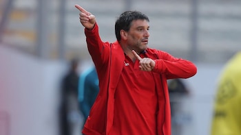 Gerardo Ameli, entrenador argentino con