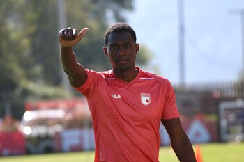 Independiente Santa Fe avanza en