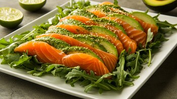 La combinación de esta ensalada proporciona omega-3, antioxidantes y proteínas de alta calidad (Imagen Ilustrativa Infobae)