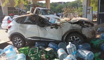 Un camión de reparto de