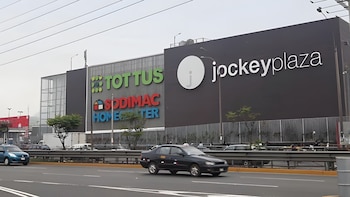 La dirección del Jockey Plaza