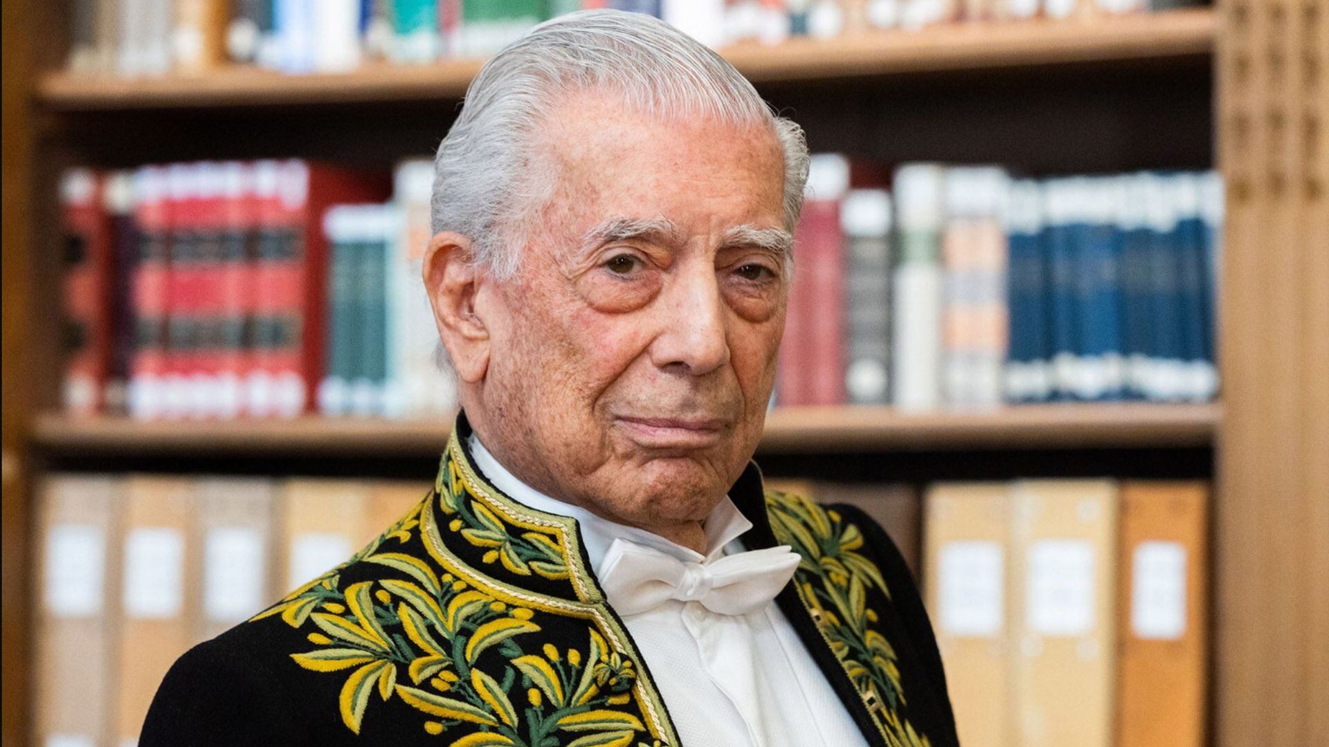 Desde un despacho lleno de historia hasta un jardín sereno, esta vivienda en Lima se convirtió en un lugar icónico para uno de los grandes autores latinoamericanos (EFE)