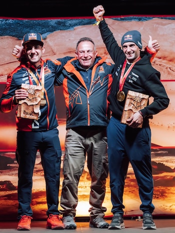 Luciano, Norberto y Kevin Benavides,