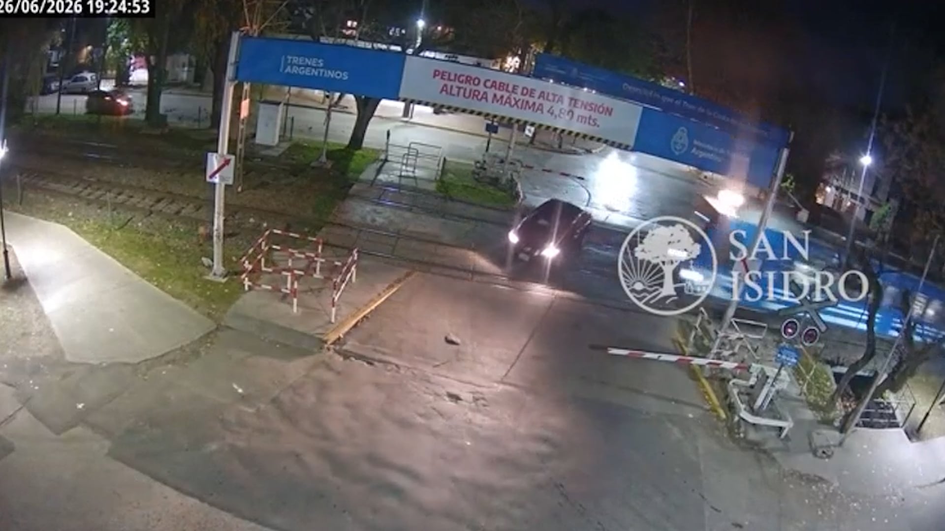 La conductora falleció durante la noche del viernes luego de que su auto fuera atropellado por una formación del Tren de la Costa
