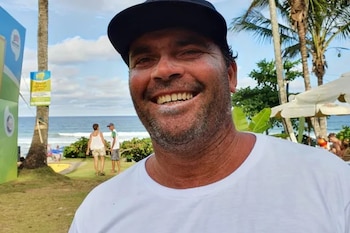 El legendario surfista Marcio Freire