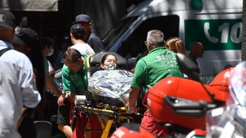 incendio edificio lindero a la sede de la Secretaría de Trabajo