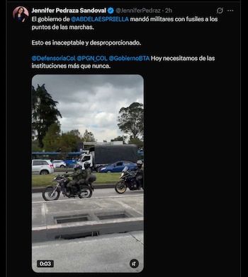La congresista Jennifer Pedraza denunció la presencia de militares armados con fusiles en los puntos de movilización convocados por sindicatos y la oposición - crédito X