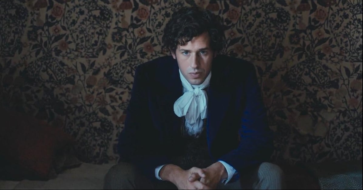 La cadena France 2 estrenó una miniserie de cuatro episodios basada en el clásico Rojo y negro.