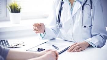 Una trabajadora francesa fue obligada