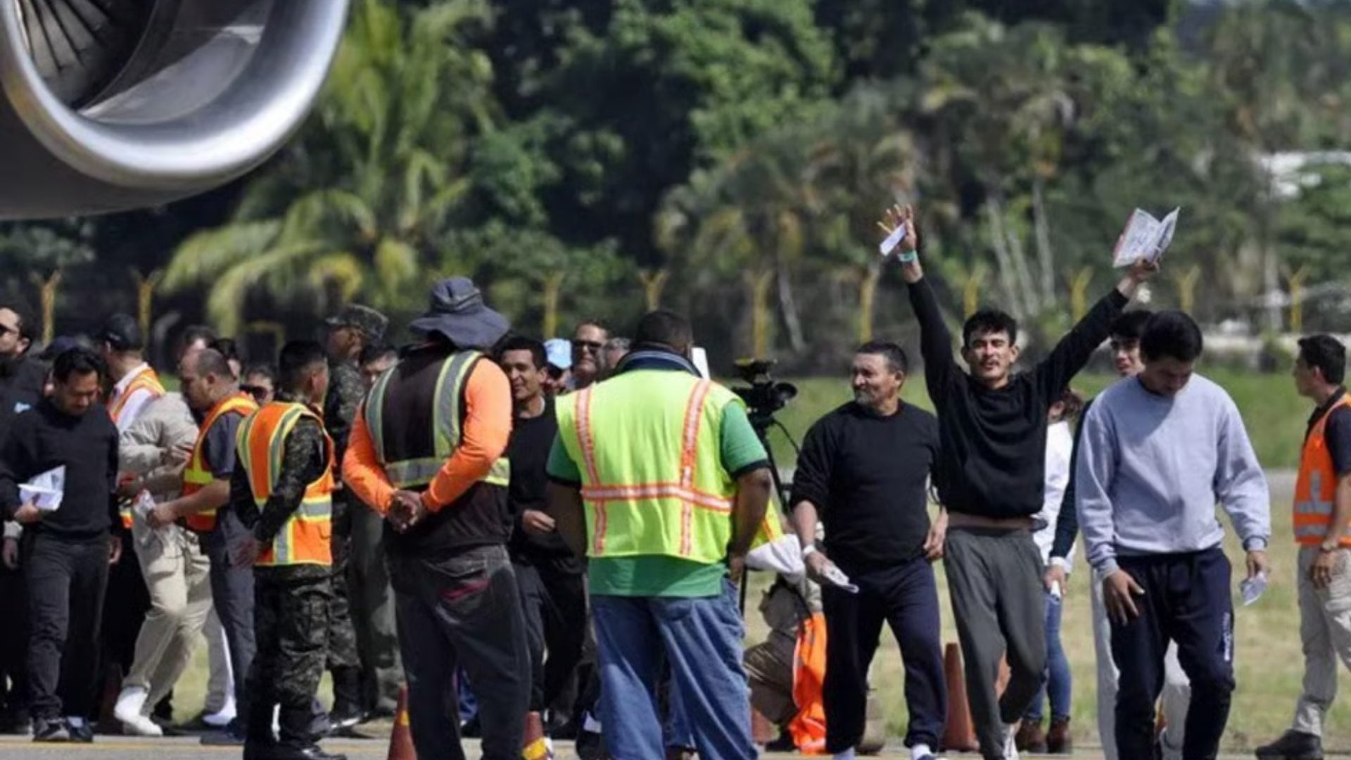 Honduras recibió unos 12 mil 100 millones de dólares en remesas durante 2025.
El posible retorno de beneficiarios del TPS plantea nuevos desafíos para el mercado laboral hondureño. (FOTO: Forum News)