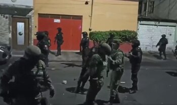 Momento en que un oficial