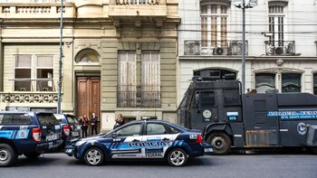 Marcha en el Congreso Jubilados y paro - 9 de abril