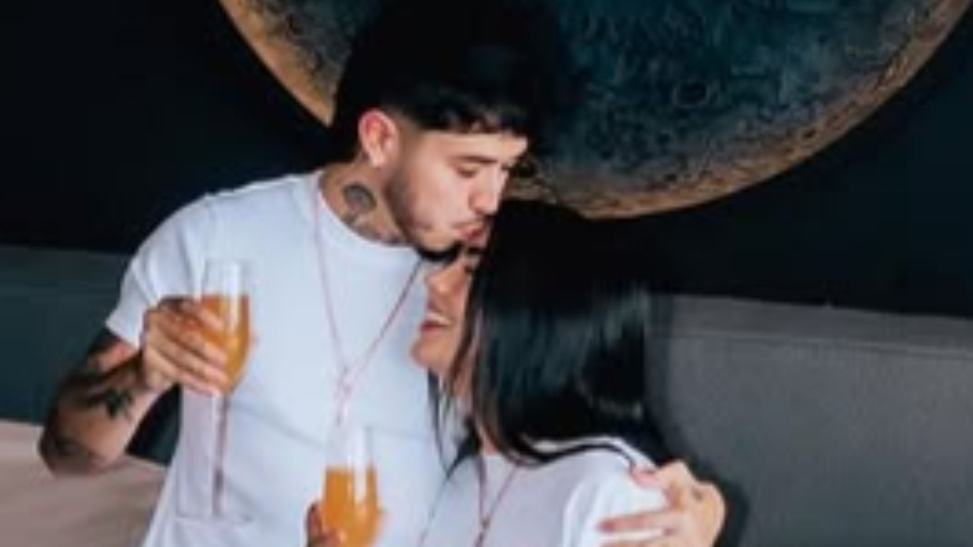 Westcol y Luisa Castro enfrentan una noche digna de telenovela por culpa de un bloqueo en X - crédito @westcol/IG