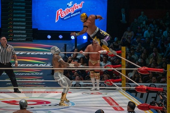 (CMLL / Marco Valles)