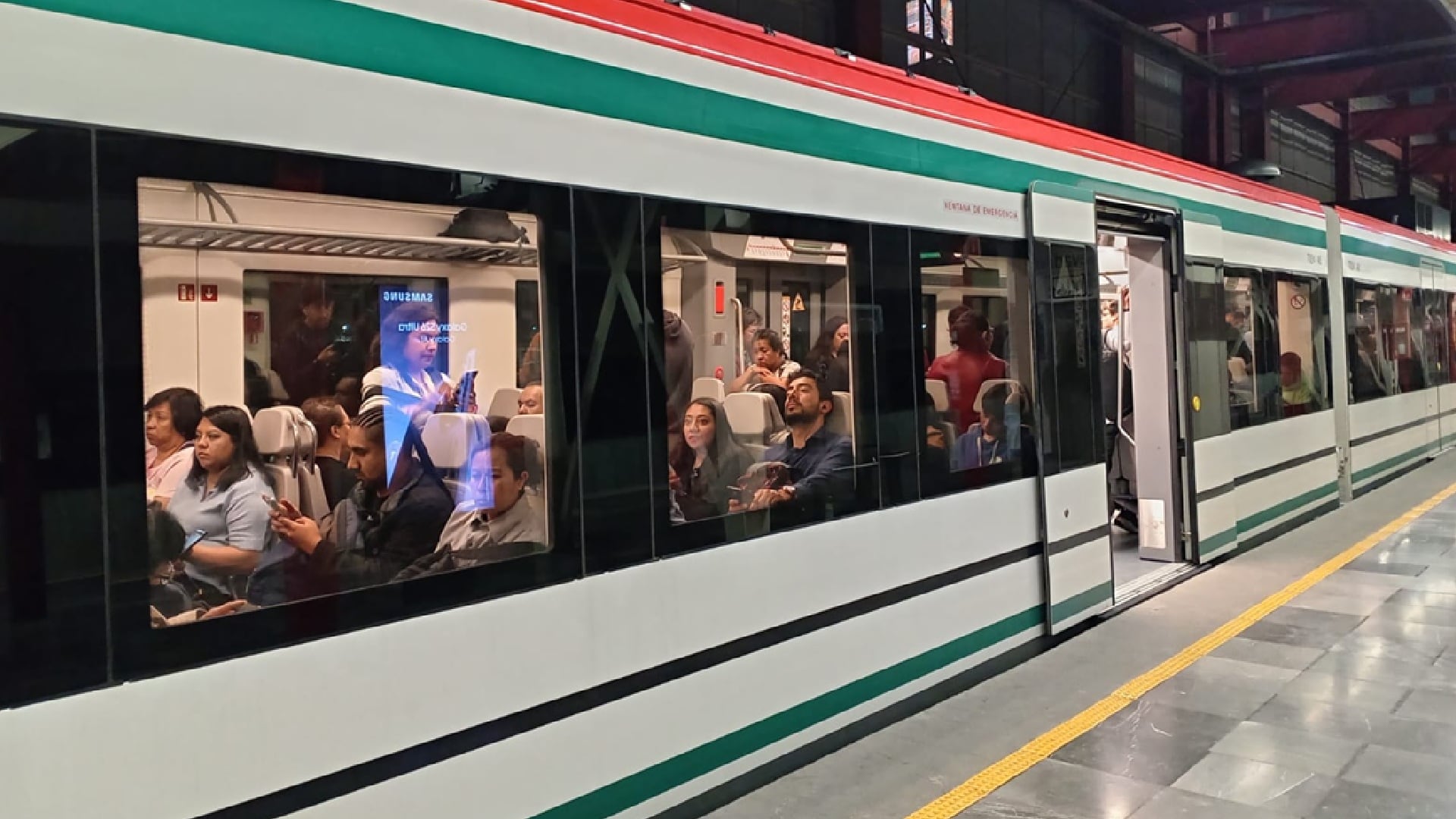 El gobierno federal busca invertir en proyectos de trenes para 2027 con una cifra de 150 mil 875.6 millones de pesos (Foto: Jorge Contreras/Infoabe México)