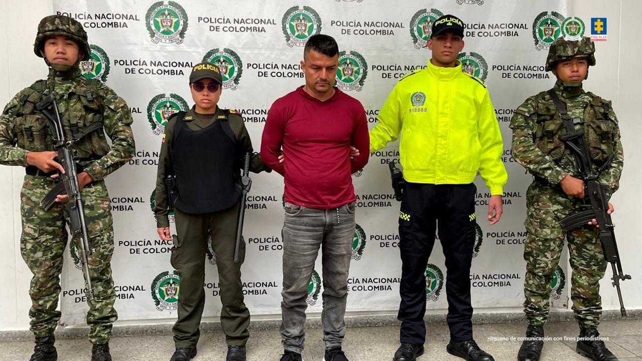 La Fiscalía presentó ante un juez de control de garantías a José Alberto Galeano, señalado como presunto integrante de la subestructura Gener Morales del Clan del Golfo - crédito Fiscalía