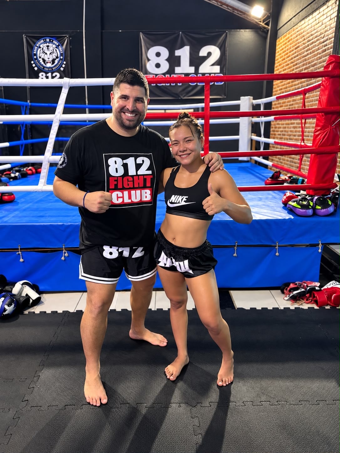 Sheila Barrios junto a su entrenador Alejandro Iñiguez