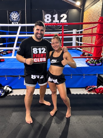 Sheila Barrios junto a su entrenador Alejandro Iñiguez