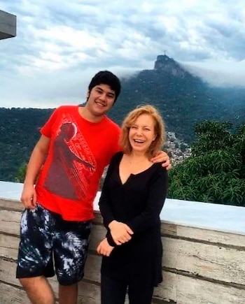 Martín Páez junto a su