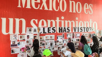 Retiro de fichas de desaparecidos en el Estadio Ciudad de México: ¿Qué pasó y qué exigen las Madres Buscadoras?