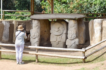 Los recorridos por el parque permiten combinar el patrimonio arqueológico con los paisajes naturales del sur del Huila, una zona de interés para el turismo cultural -crédito Icanh