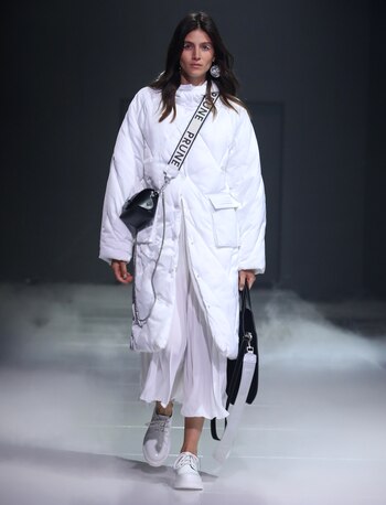 Desde la marca afirman que la campaña está inspirada en las mujeres que "sueñan y nos inspiran, Mujeres fuertes pero femeninas. Con carácter y actitud". (Prensa BAFWEEK)