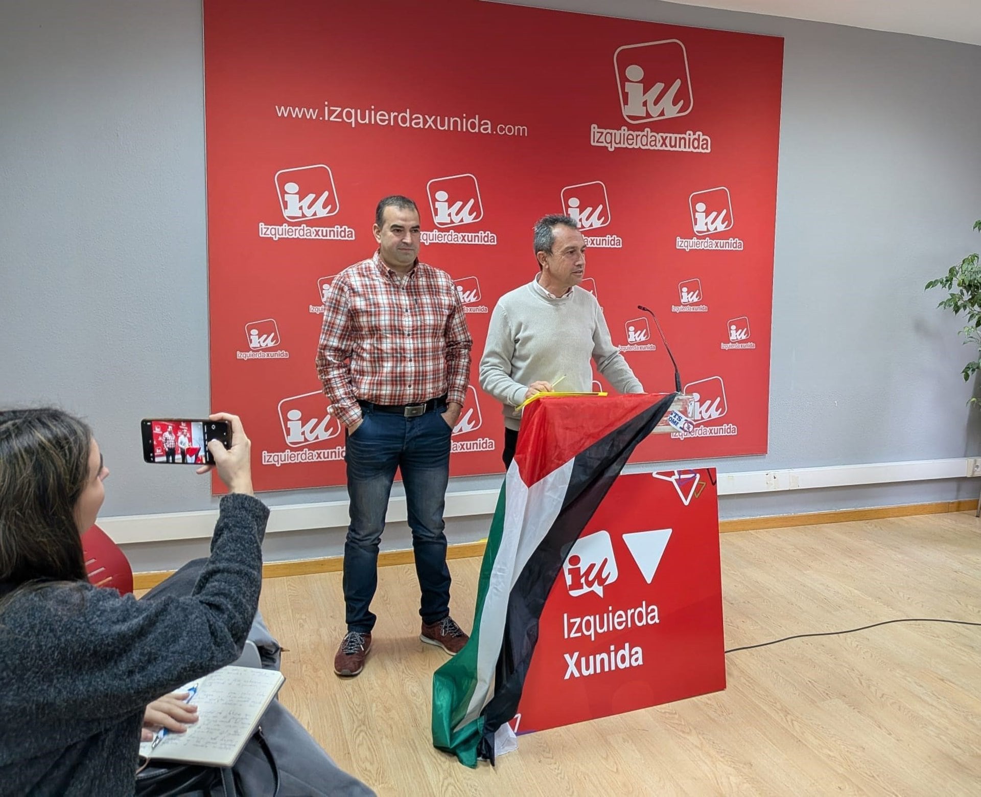 Zapico (IU) rechaza el acuerdo con Mercosur al considerar que está pensado para las multinacionales