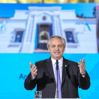 Alberto Fernánez durante el acto
