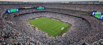 La oficina de Mikie Sherrill sostiene que los contribuyentes de Nueva Jersey deben participar de esas ganancias porque el estado financió la mayor parte del campo de juego del MetLife (FIFA)