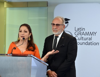 La cantante cubanoestadounidense destacó la rapidez con la que Shakira aprendió inglés - crédito Latin Grammy