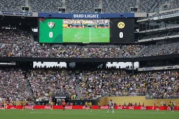 Fluminense y Borussia Dortmund empataron