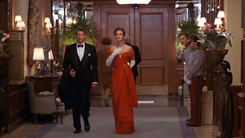 El impactante vestido rojo de