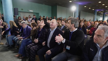 El PP tira de escenario