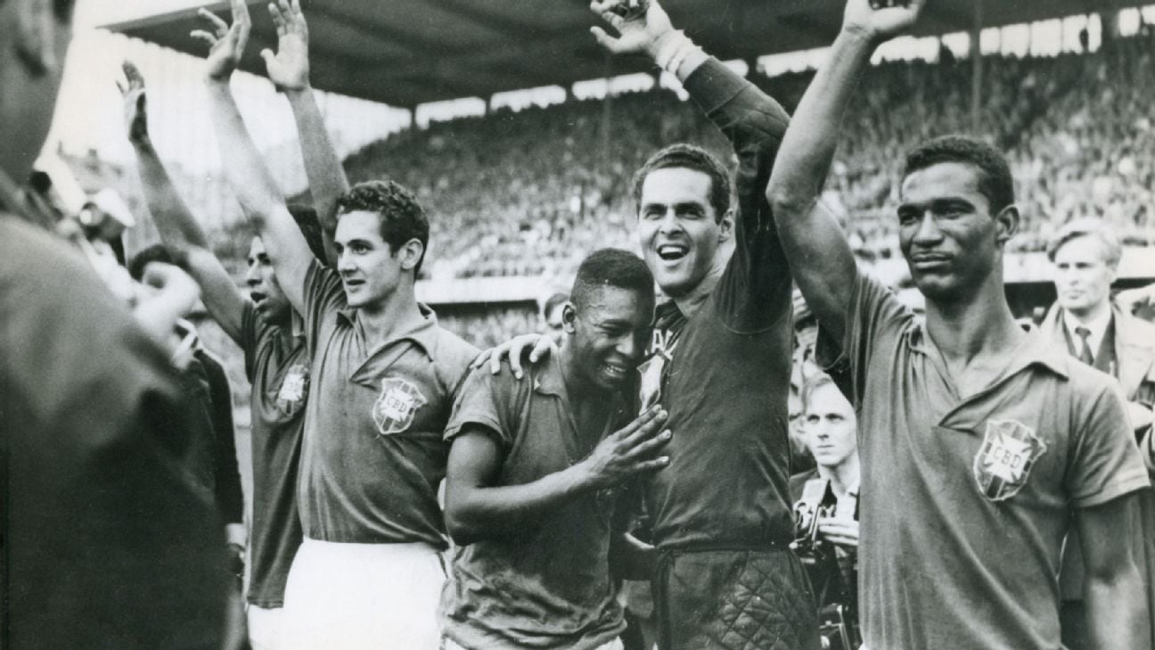Pelé defendió a Brasil con 17 años en el Mundial de Suecia 1958 y se coronó campeón. (AP)