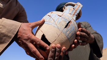 "La deslumbrante Aten" revela la