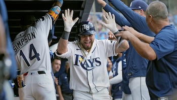 Jonathan Aranda consigue la victoria con los Tampa Bay Rays e iguala la Serie de Campeonato de la Liga Americana