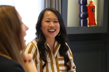 Ana Huang firmó ejemplares durante más de tres horas en el Recoleta Mall, en su primera visita a Argentina - (Gentileza de Editorial Planeta)