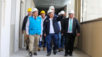 Durante sus visitas, ha anunciado proyectos de infraestructura sanitaria que, en su mayoría, no han avanzado más allá de las etapas iniciales.