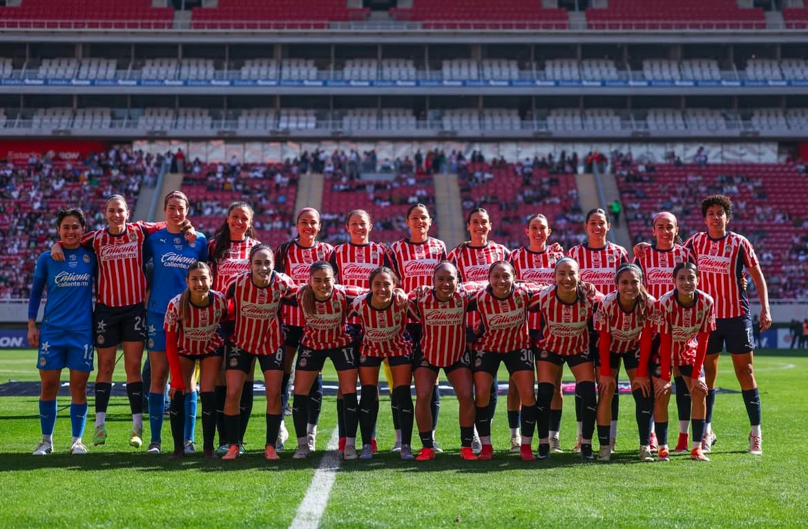 La temporada del Clausura 2026 llega a su recta final y las posiciones rumbo a la liguilla comienzan a definirse, donde los equipos buscan sumar puntos y colarse a la fiesta grande. (Instagram: @chivasfemenil)