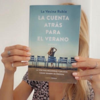 la vecina rubia