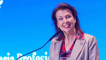 Diana Mondino realiza una gira