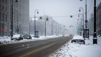 Nieve, inundaciones y tornados amenazan a más de 25 estados de EEUU por un frente frío extremo