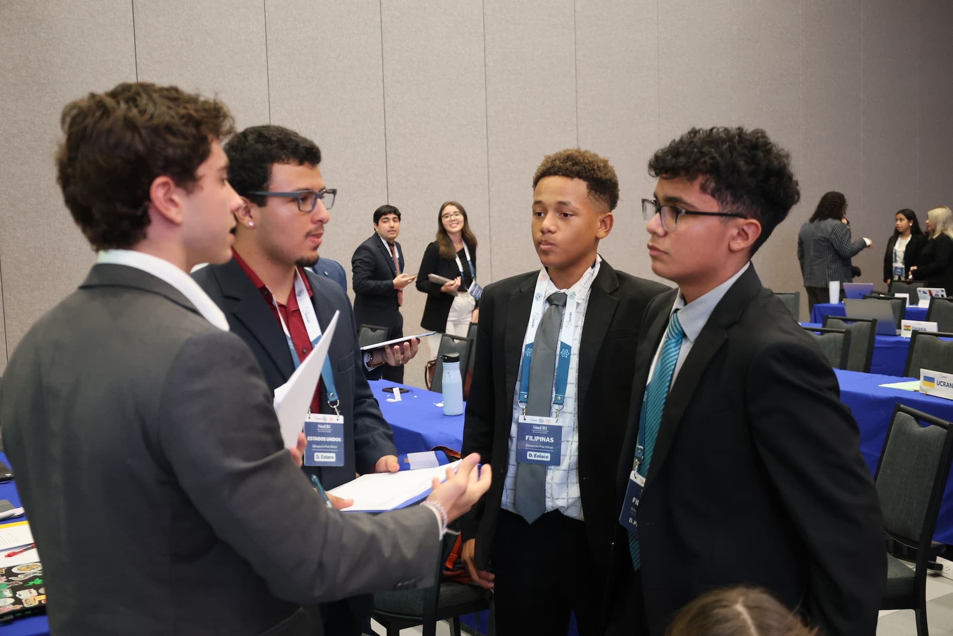 Las deliberaciones examinaron las tensiones armadas internacionales en Ucrania, Rusia e Irán bajo la perspectiva del multilateralismo. (Foto: UNA Comunica)