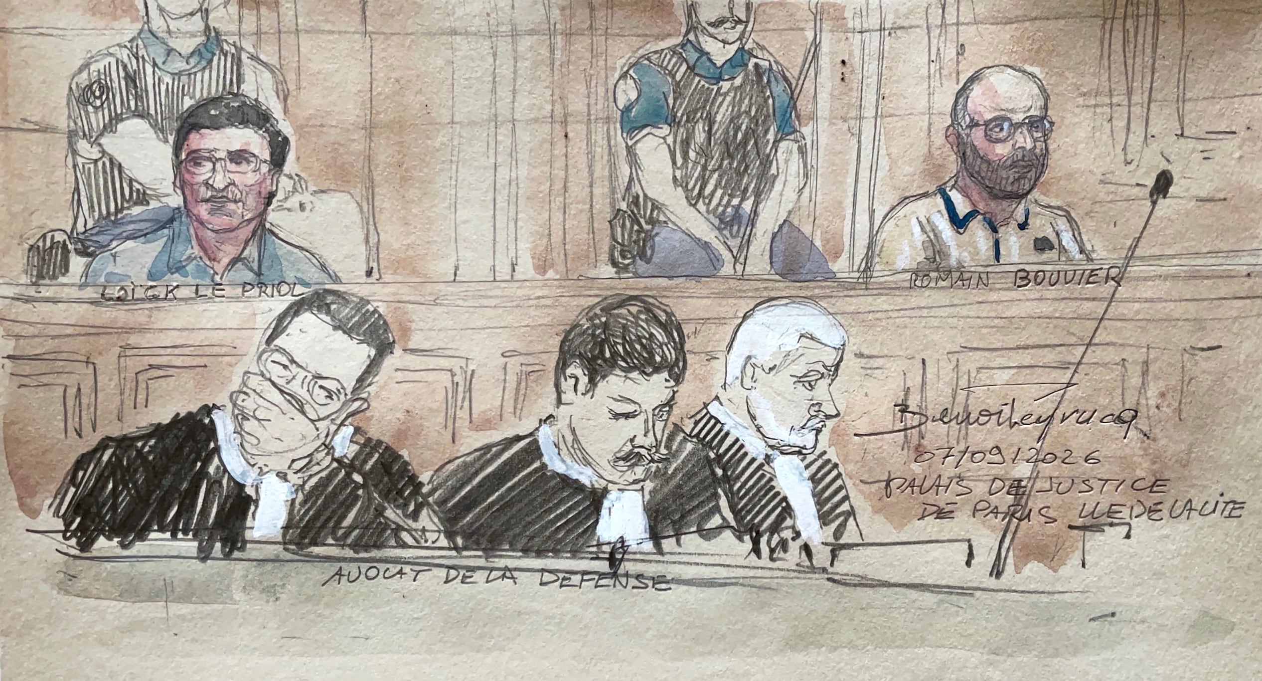 Este boceto judicial, realizado el 7 de septiembre de 2026, muestra a los activistas de extrema derecha Loik Le Priol (izq.), de 32 años, y Romain Bouvier (der.), de 35, sentados detrás de sus abogados en la jornada inaugural de su juicio ante el Tribunal de lo Penal de París por el asesinato, ocurrido en 2022, del jugador internacional de rugby argentino Federico Martín Aramburu tras una discusión nocturna que derivó en violencia. (Foto de Benoit PEYRUCQ / AFP)