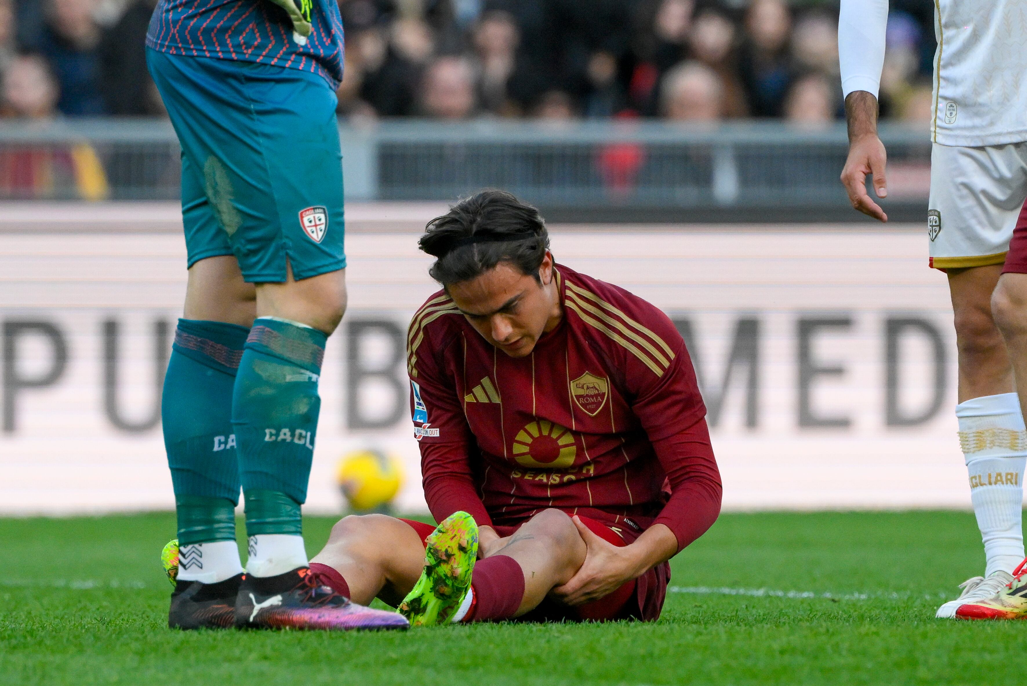 Las lesiones, el problema principal de Dybala en la Roma: el argentino tuvo más de 15 problemas físicos que lo relegaron del campo de juego (Fabrizio Corradetti/LaPresse vía AP)