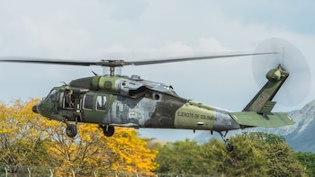 Un helicóptero Black Hawk del Ejército Nacional se accidentó en Inzá, Cauca, con 19 militares a bordo